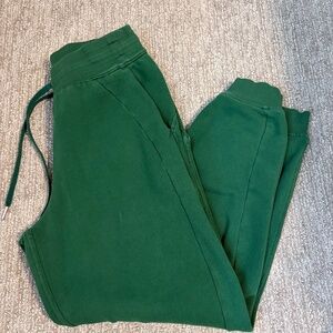 Lululemon Scuba Joggers 28" Mid Rise